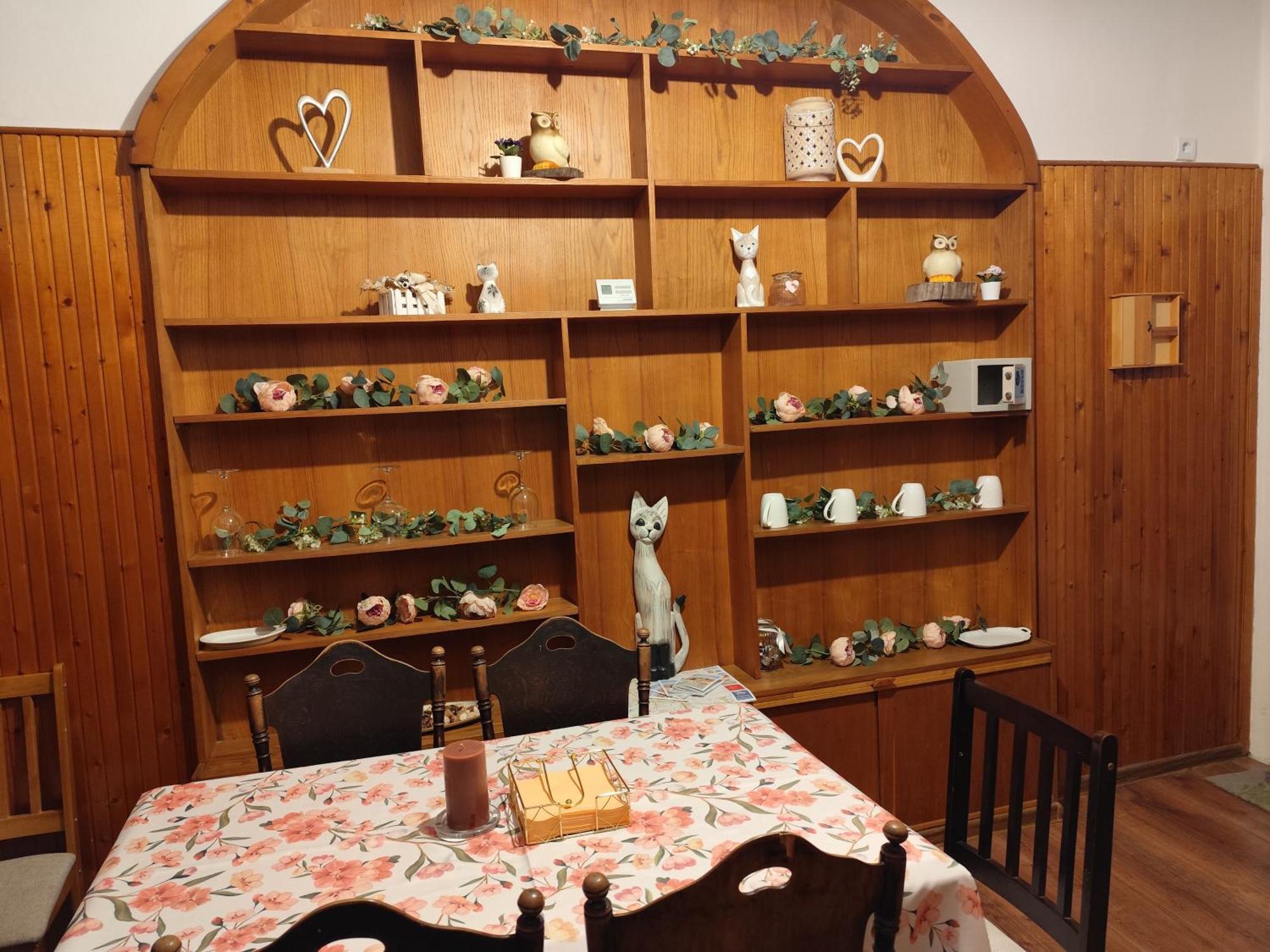 Bazilika Vendeghaz Hotel Eger Buitenkant foto