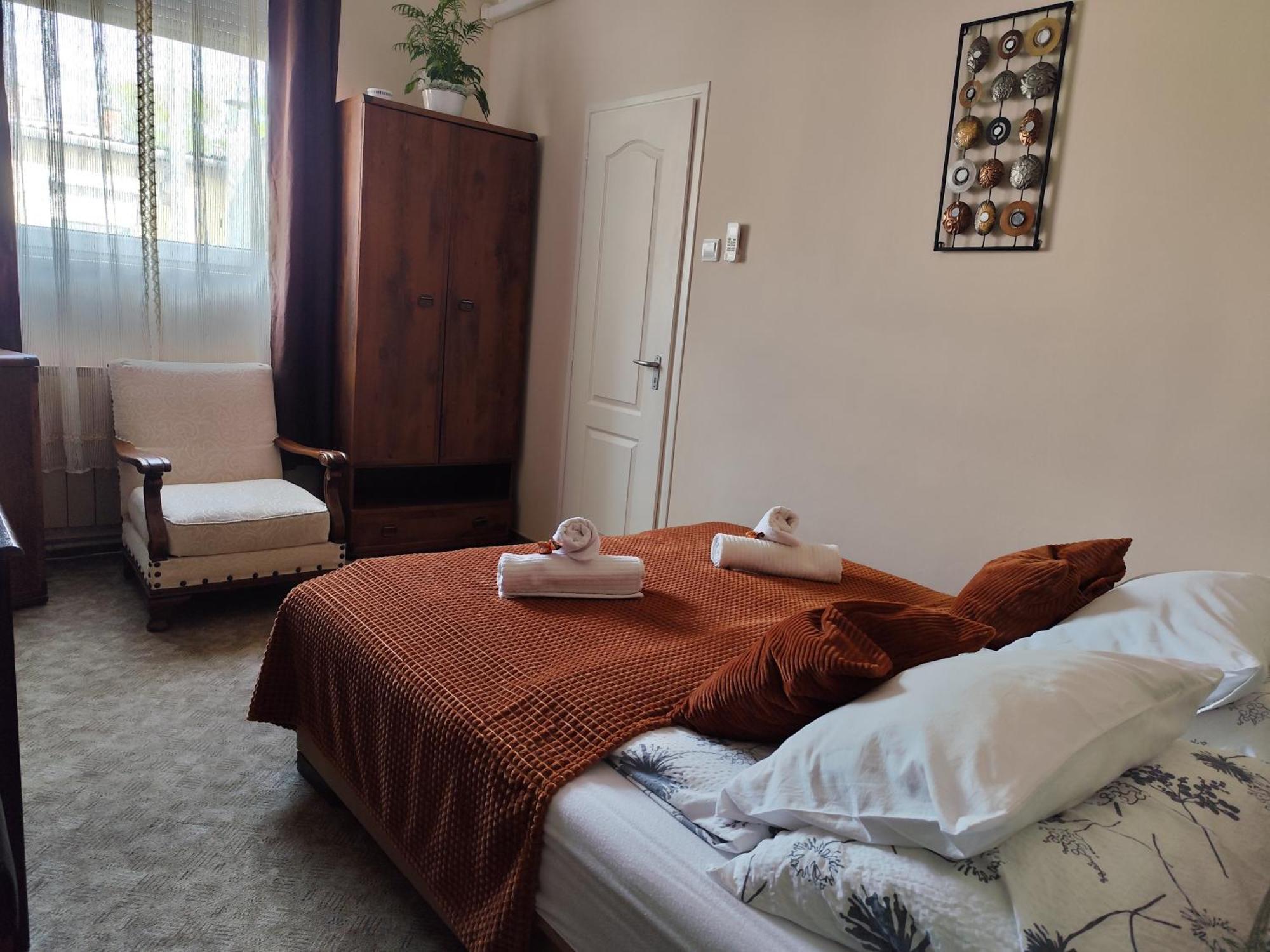 Bazilika Vendeghaz Hotel Eger Buitenkant foto